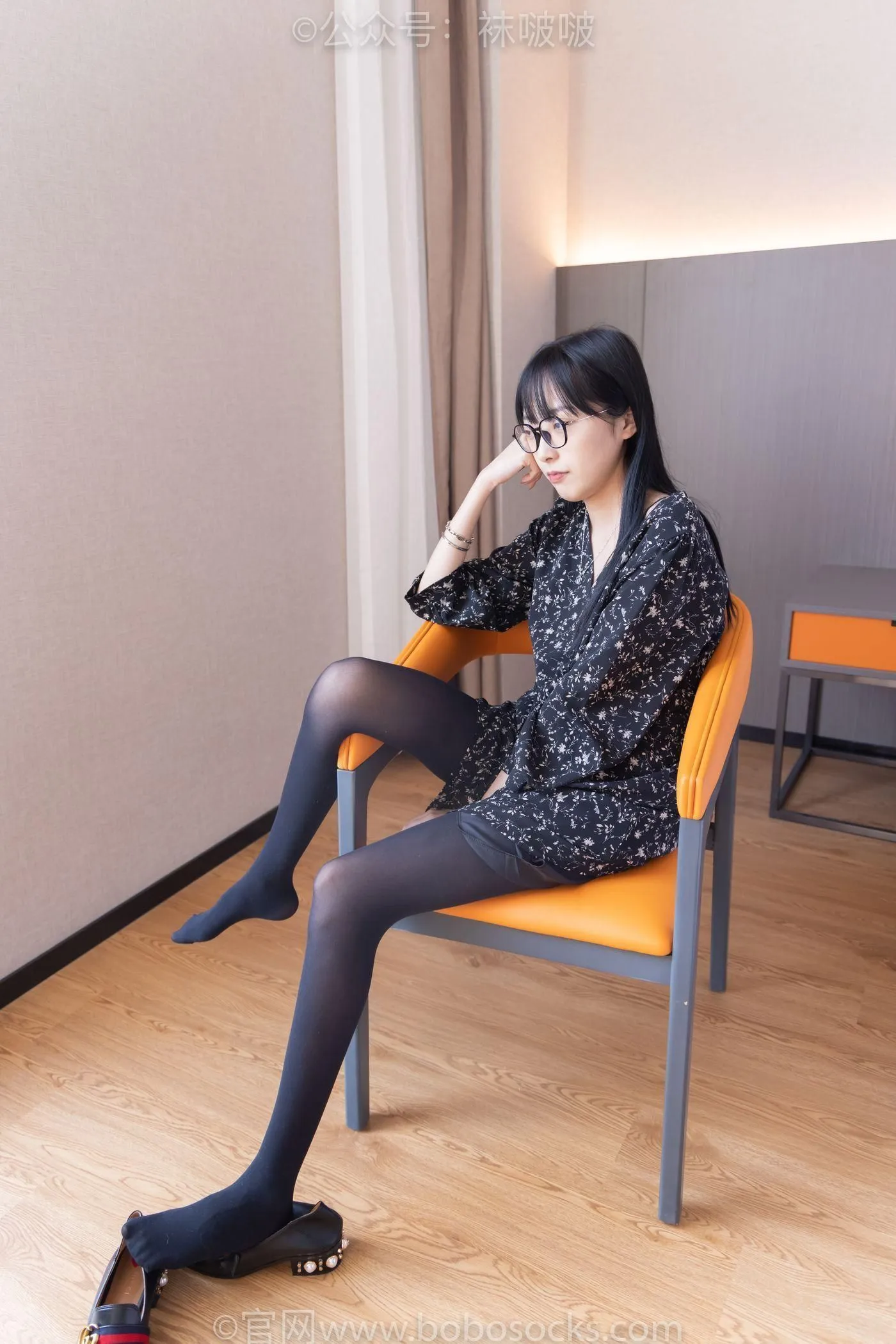 [BoBoSocks袜啵啵]NO.064 稚予-平底鞋、厚黑丝 [137P]插图2